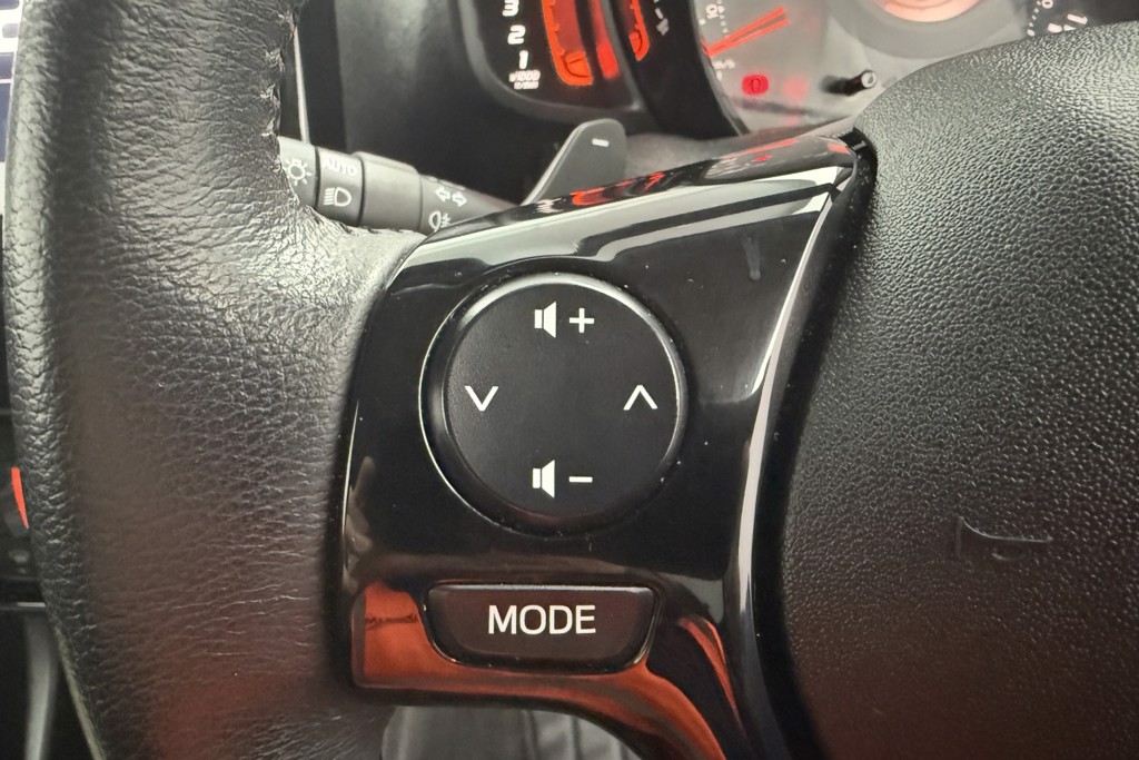 Peugeot 108 Collection Automatic Petrol Hatchback - Stock Number (1554693) - 4th supplementary image