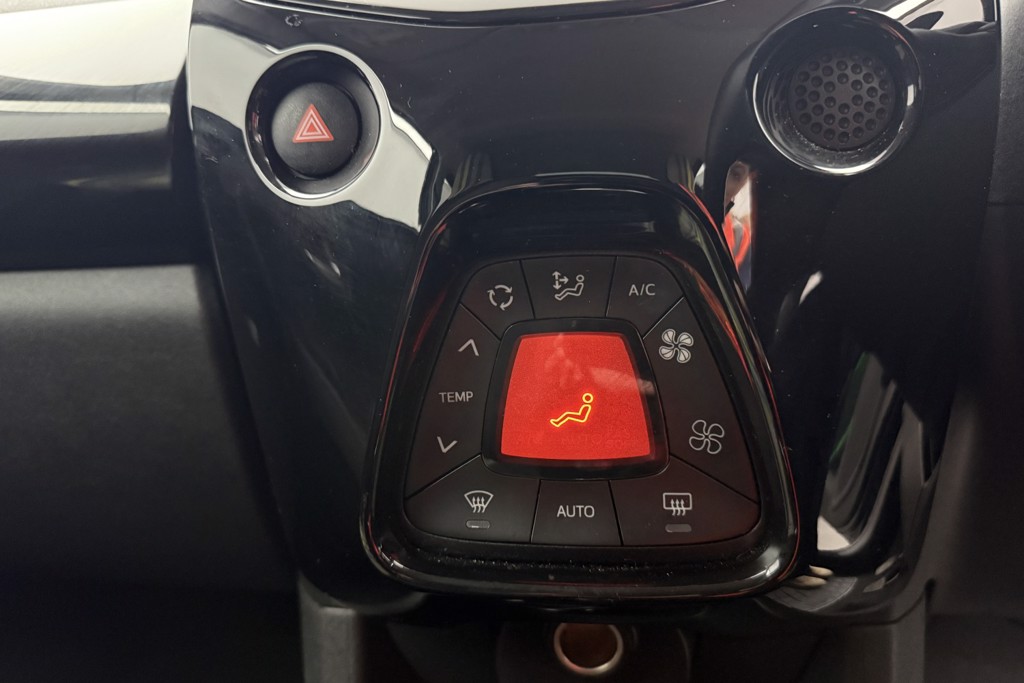 Peugeot 108 Collection Automatic Petrol Hatchback - Stock Number (1554693) - 11th supplementary image