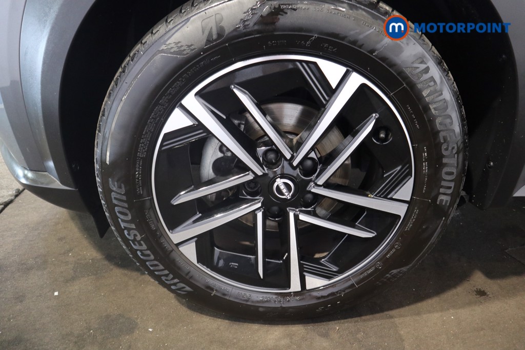 Nissan Juke N-Connecta Manual Petrol SUV - Stock Number (1554841) - 16th supplementary image