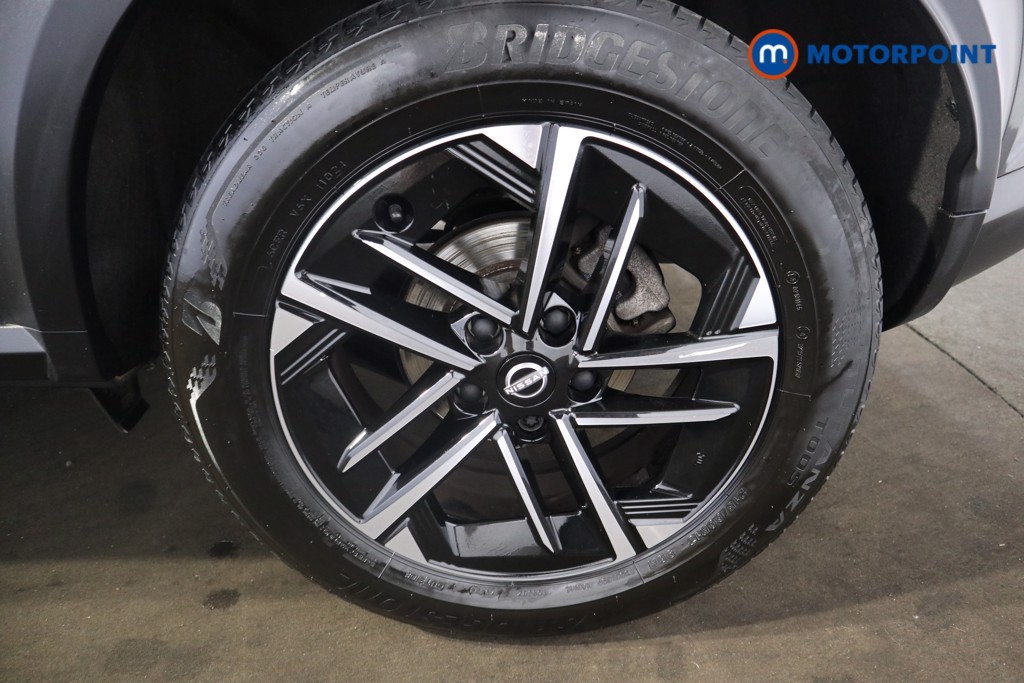 Nissan Juke N-Connecta Manual Petrol SUV - Stock Number (1554841) - 17th supplementary image