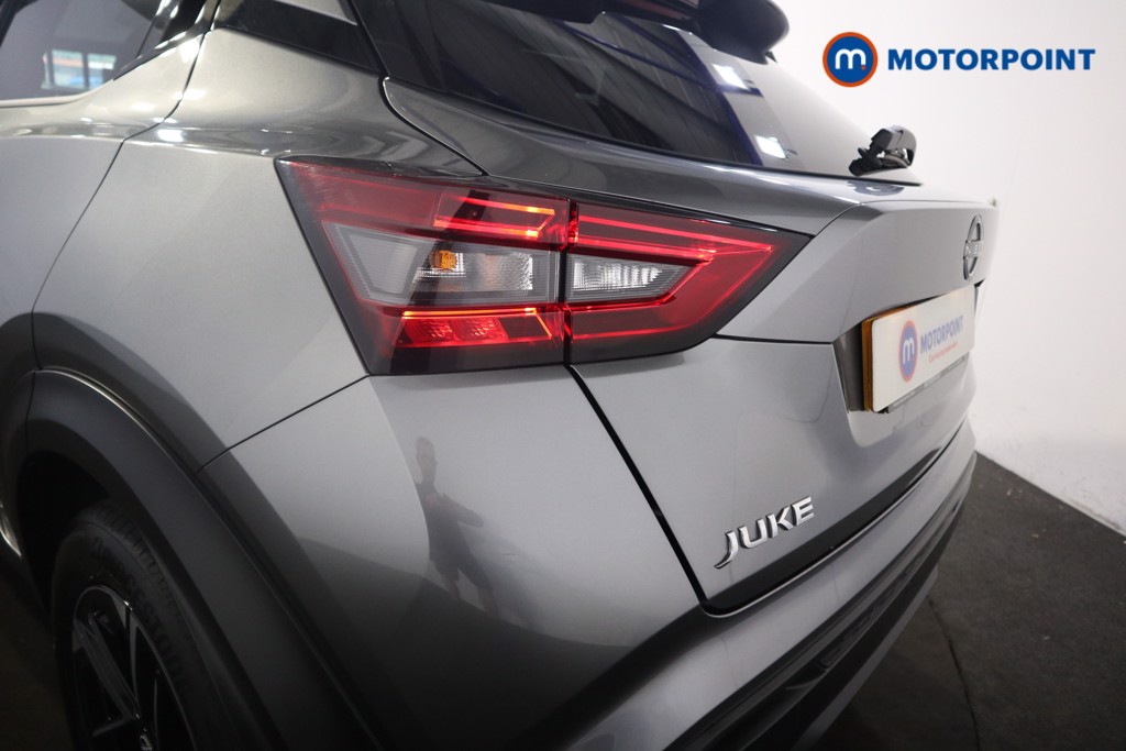 Nissan Juke N-Connecta Manual Petrol SUV - Stock Number (1554841) - 20th supplementary image