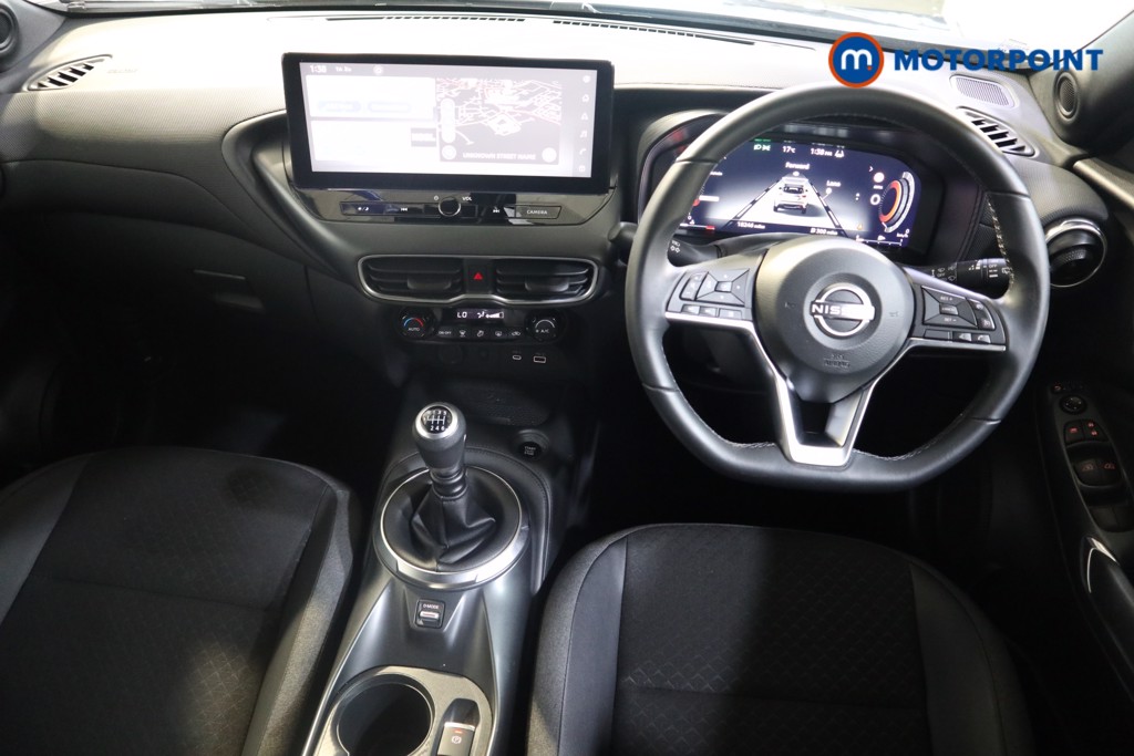 Nissan Juke N-Connecta Manual Petrol SUV - Stock Number (1554841) - 1st supplementary image