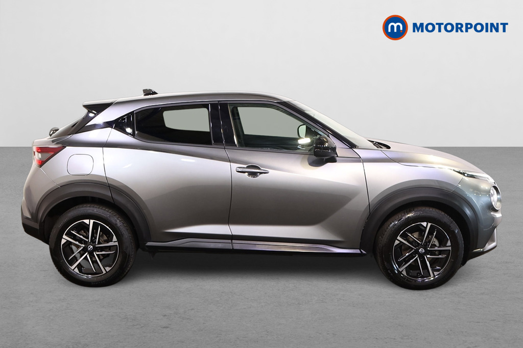 Nissan Juke N-Connecta Manual Petrol SUV - Stock Number (1554841) - Drivers side