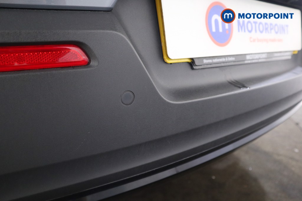 Volvo Xc40 R Design Manual Petrol SUV - Stock Number (1555129) - 18th supplementary image