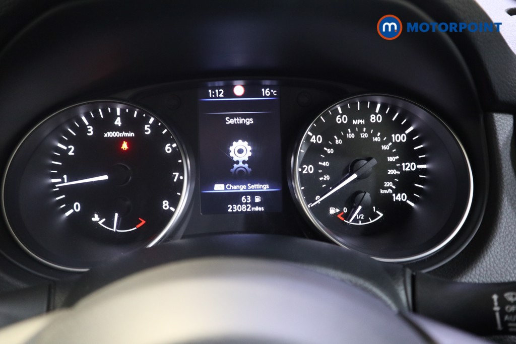 Nissan Qashqai Tekna Manual Petrol SUV - Stock Number (1555281) - 5th supplementary image
