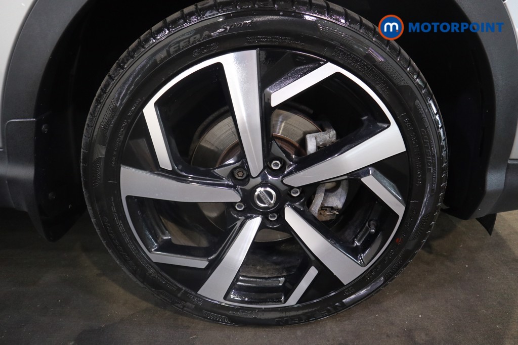 Nissan Qashqai Tekna Manual Petrol SUV - Stock Number (1555281) - 14th supplementary image