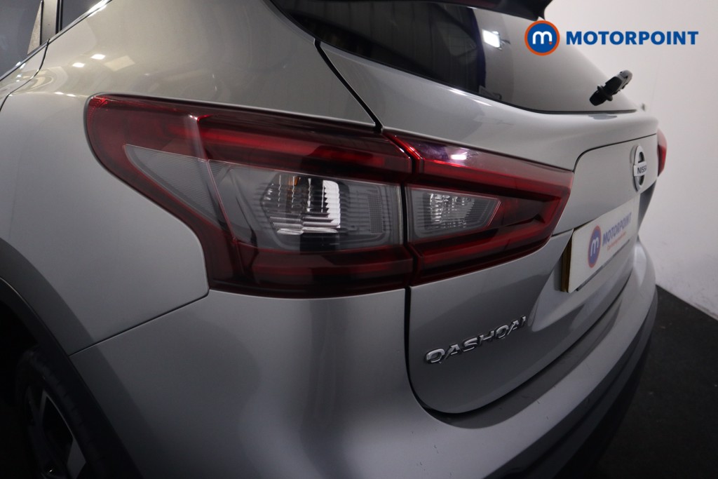 Nissan Qashqai Tekna Manual Petrol SUV - Stock Number (1555281) - 18th supplementary image
