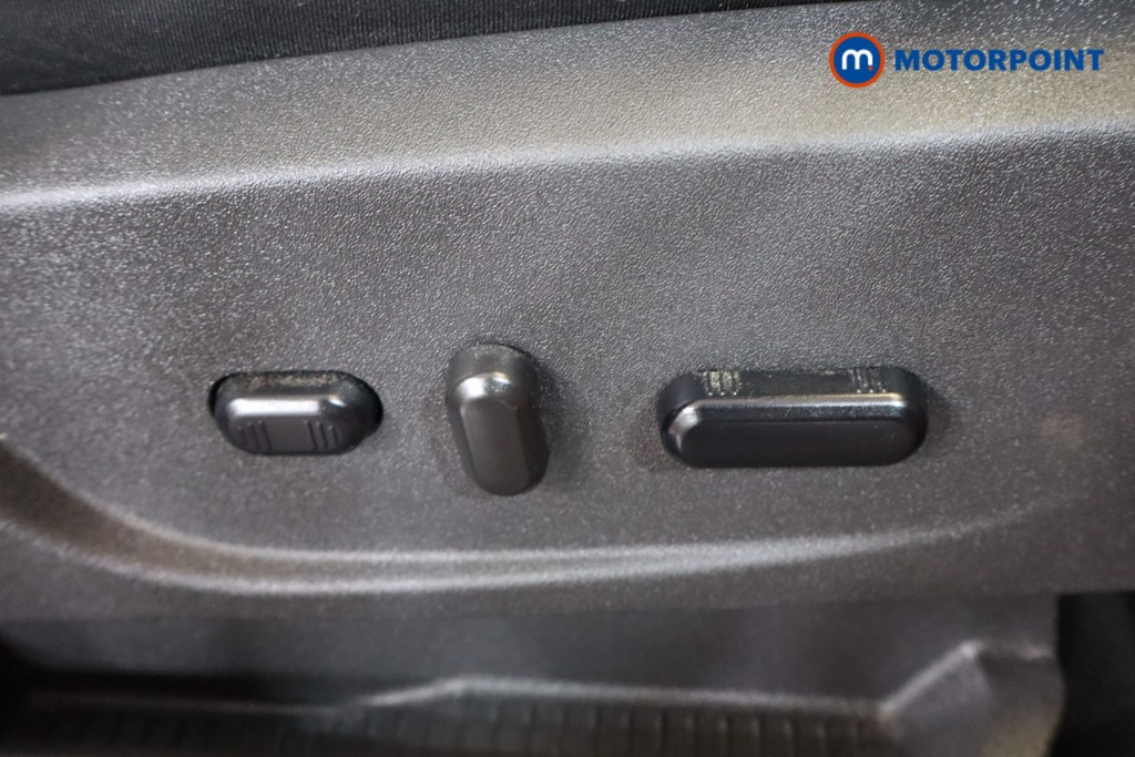 Ford Kuga Titanium X Edition Manual Petrol SUV - Stock Number (1555474) - 16th supplementary image