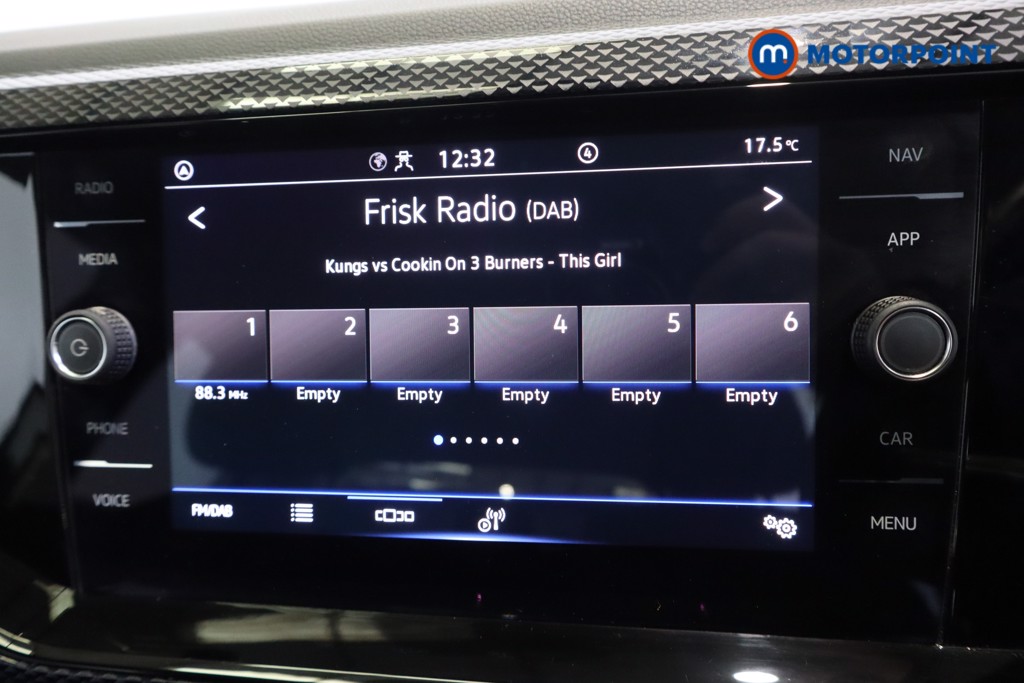 Volkswagen Polo Life Manual Petrol Hatchback - Stock Number (1555546) - 2nd supplementary image