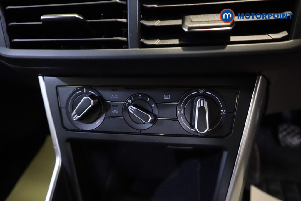 Volkswagen Polo Life Manual Petrol Hatchback - Stock Number (1555546) - 4th supplementary image