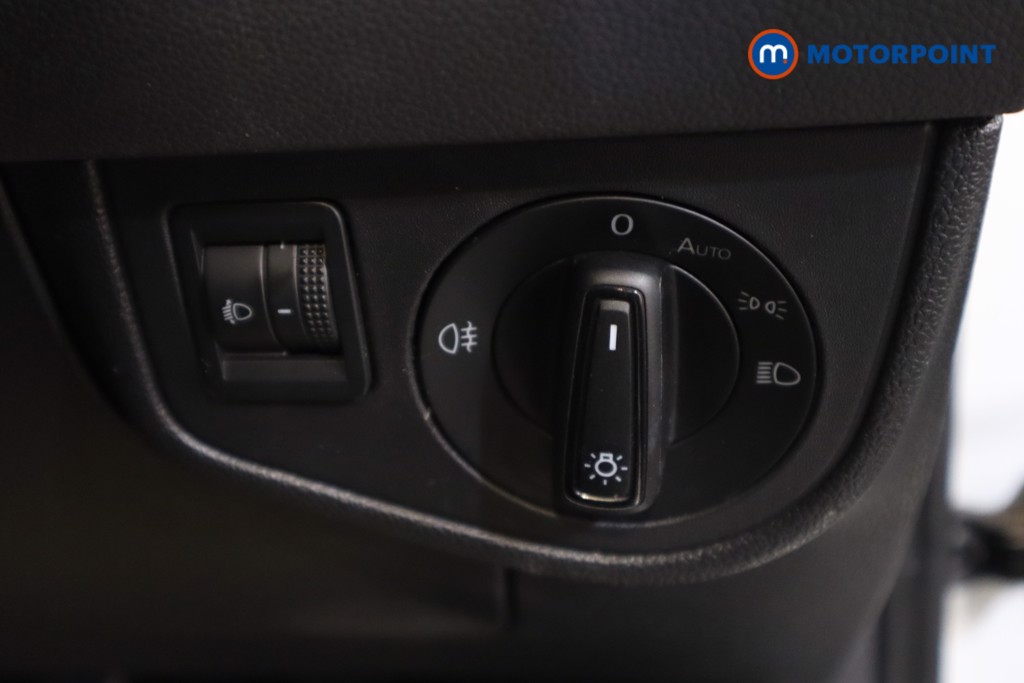 Volkswagen Polo Life Manual Petrol Hatchback - Stock Number (1555546) - 9th supplementary image