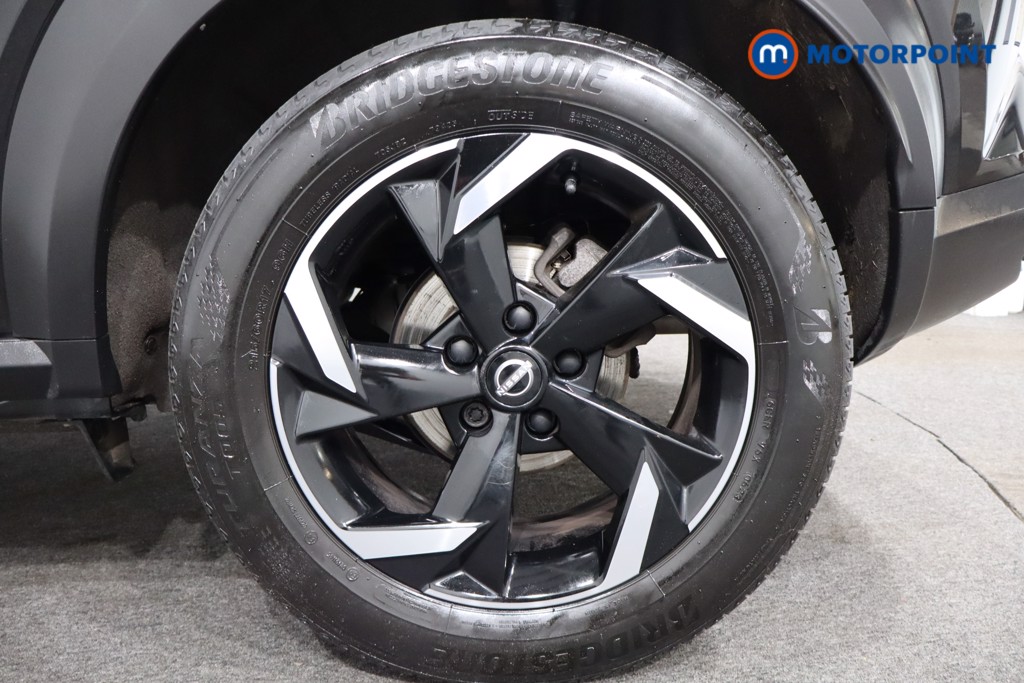 Nissan Juke N-Connecta Automatic Petrol SUV - Stock Number (1555584) - 12th supplementary image