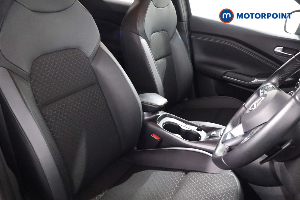Nissan Juke N-Connecta Automatic Petrol SUV - Stock Number (1555584) - 18th supplementary image