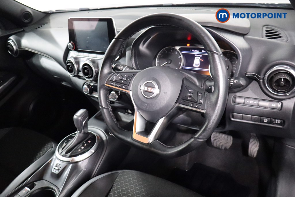 Nissan Juke N-Connecta Automatic Petrol SUV - Stock Number (1555584) - 19th supplementary image