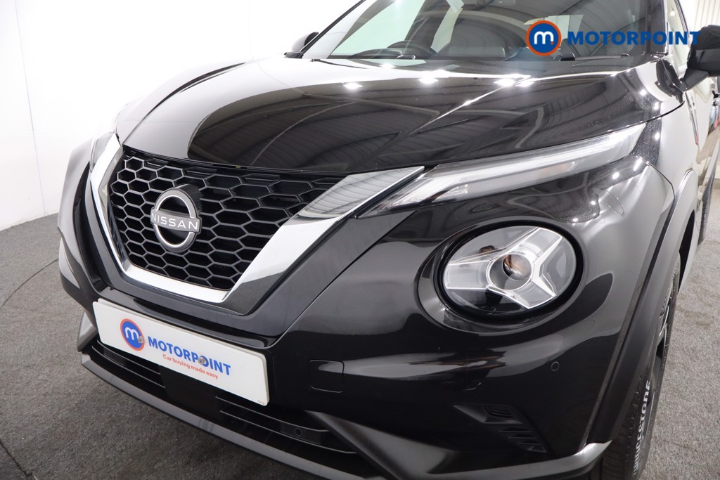 Nissan Juke N-Connecta Automatic Petrol SUV - Stock Number (1555584) - 23rd supplementary image