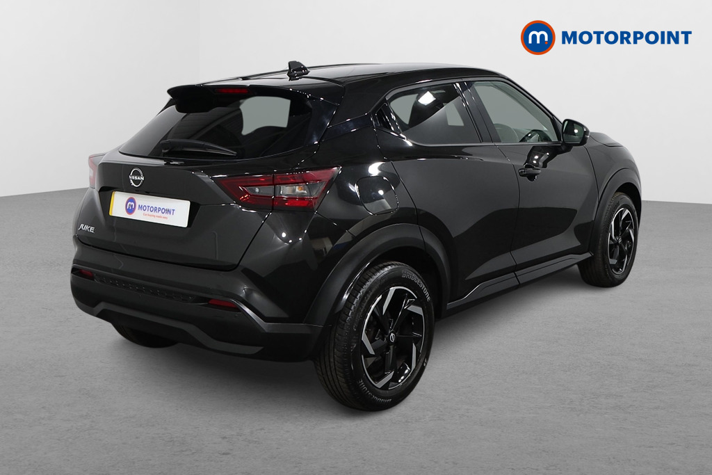 Nissan Juke N-Connecta Automatic Petrol SUV - Stock Number (1555584) - Drivers side rear corner
