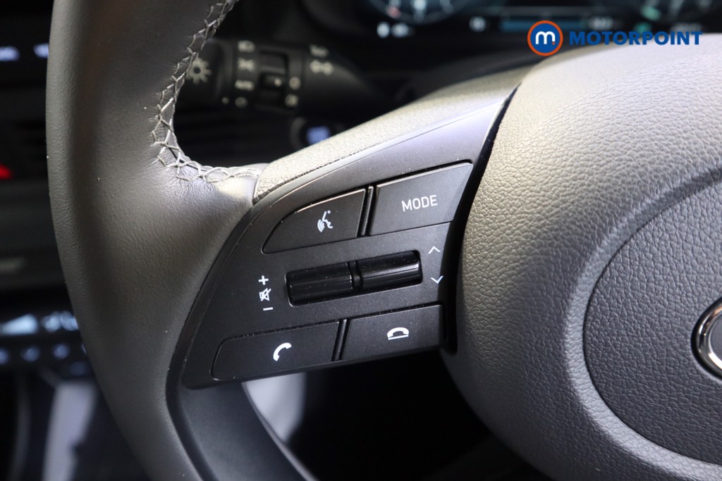 Hyundai Bayon Ultimate Manual Petrol-Electric Hybrid SUV - Stock Number (1556339) - 3rd supplementary image