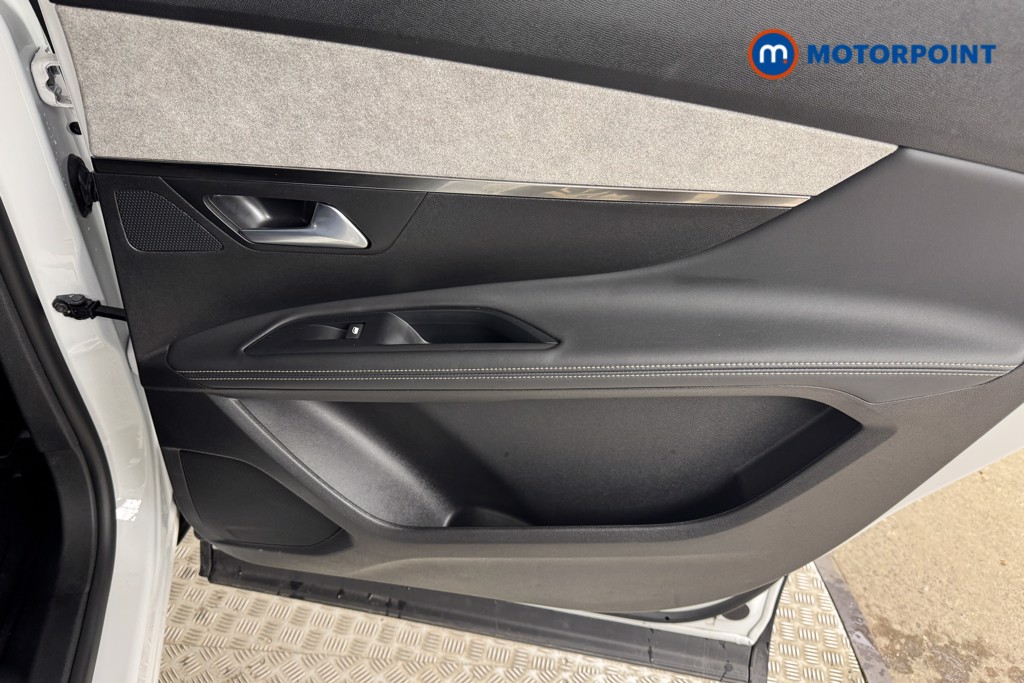 Peugeot 5008 GT Automatic Diesel SUV - Stock Number (1556464) - 16th supplementary image