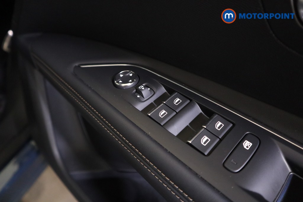 Peugeot 3008 GT Automatic Petrol-Electric Hybrid SUV - Stock Number (1556491) - 10th supplementary image