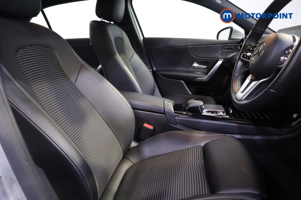 Mercedes-Benz A Class Sport Automatic Diesel Hatchback - Stock Number (1556602) - 13th supplementary image