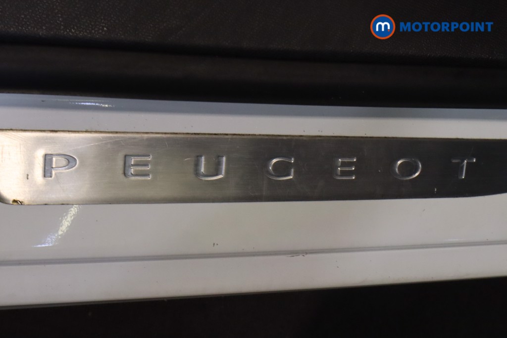 Peugeot 308 Gt Line Automatic Petrol Hatchback - Stock Number (1556893) - 11th supplementary image