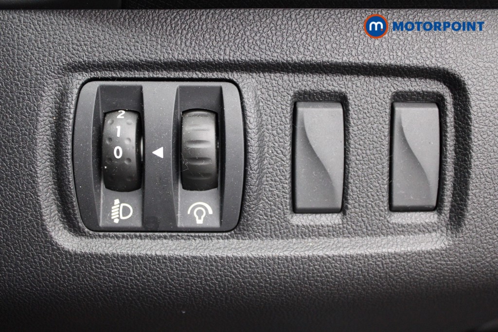 Renault Clio Dynamique Nav Manual Petrol Hatchback - Stock Number (1556978) - 12th supplementary image