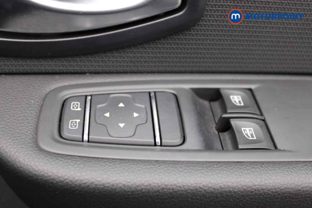 Renault Clio Dynamique Nav Manual Petrol Hatchback - Stock Number (1556978) - 14th supplementary image