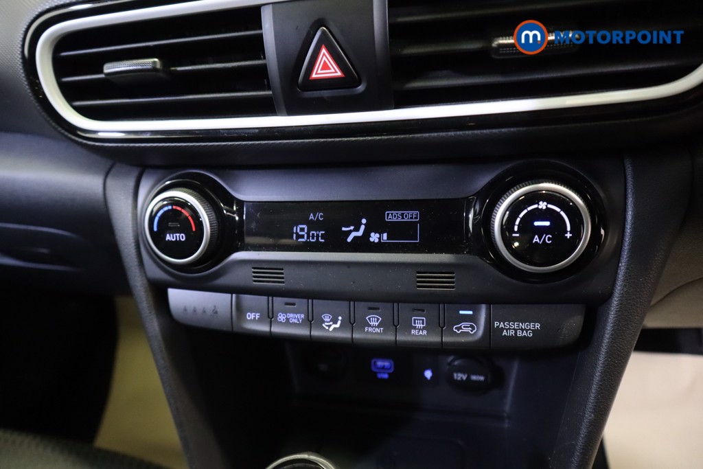 Hyundai Kona Premium Se Automatic Petrol-Electric Hybrid SUV - Stock Number (1557126) - 4th supplementary image