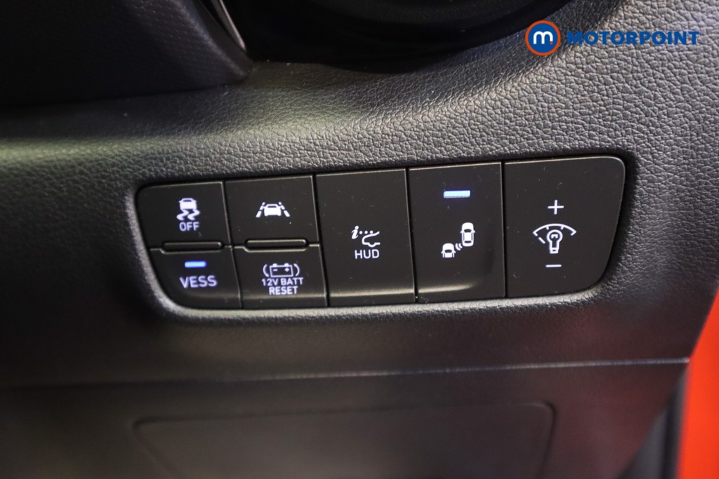 Hyundai Kona Premium Se Automatic Petrol-Electric Hybrid SUV - Stock Number (1557126) - 9th supplementary image