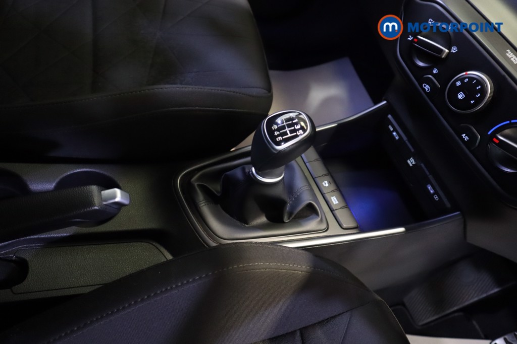 Hyundai Bayon Se Connect Manual Petrol-Electric Hybrid SUV - Stock Number (1557400) - 5th supplementary image