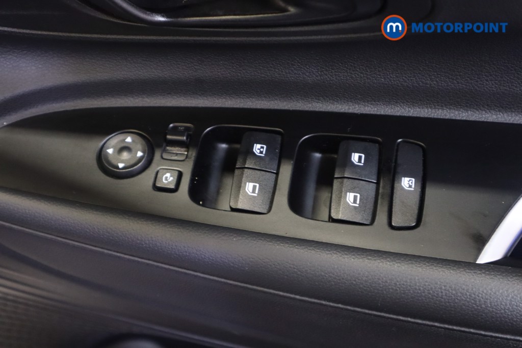 Hyundai Bayon Se Connect Manual Petrol-Electric Hybrid SUV - Stock Number (1557400) - 7th supplementary image