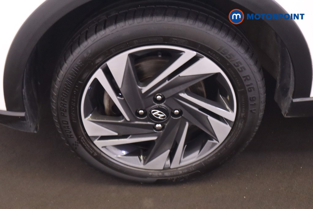Hyundai Bayon Se Connect Manual Petrol-Electric Hybrid SUV - Stock Number (1557400) - 17th supplementary image