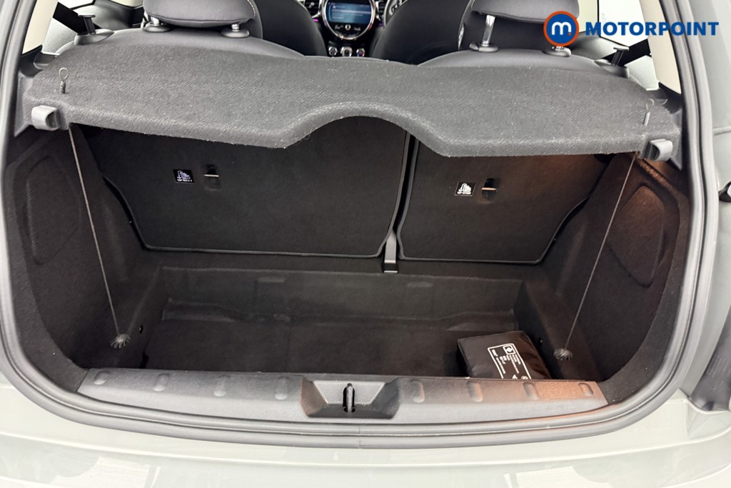 Mini Hatchback Cooper Classic Automatic Petrol Hatchback - Stock Number (1558133) - 16th supplementary image