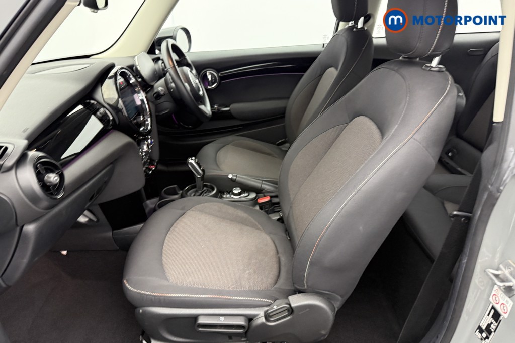Mini Hatchback Cooper Classic Automatic Petrol Hatchback - Stock Number (1558133) - 17th supplementary image