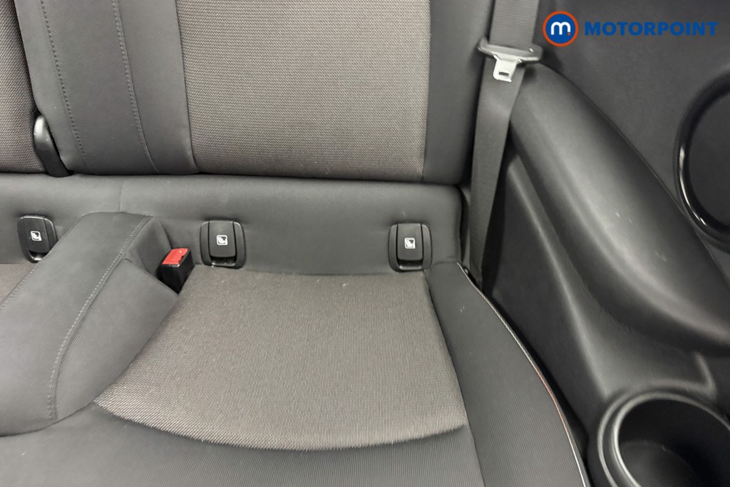 Mini Hatchback Cooper Classic Automatic Petrol Hatchback - Stock Number (1558133) - 19th supplementary image