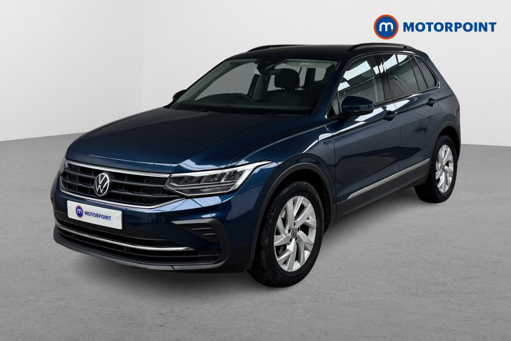 Volkswagen Tiguan Life Automatic Petrol SUV - Stock Number (1558228) - Passenger side front corner