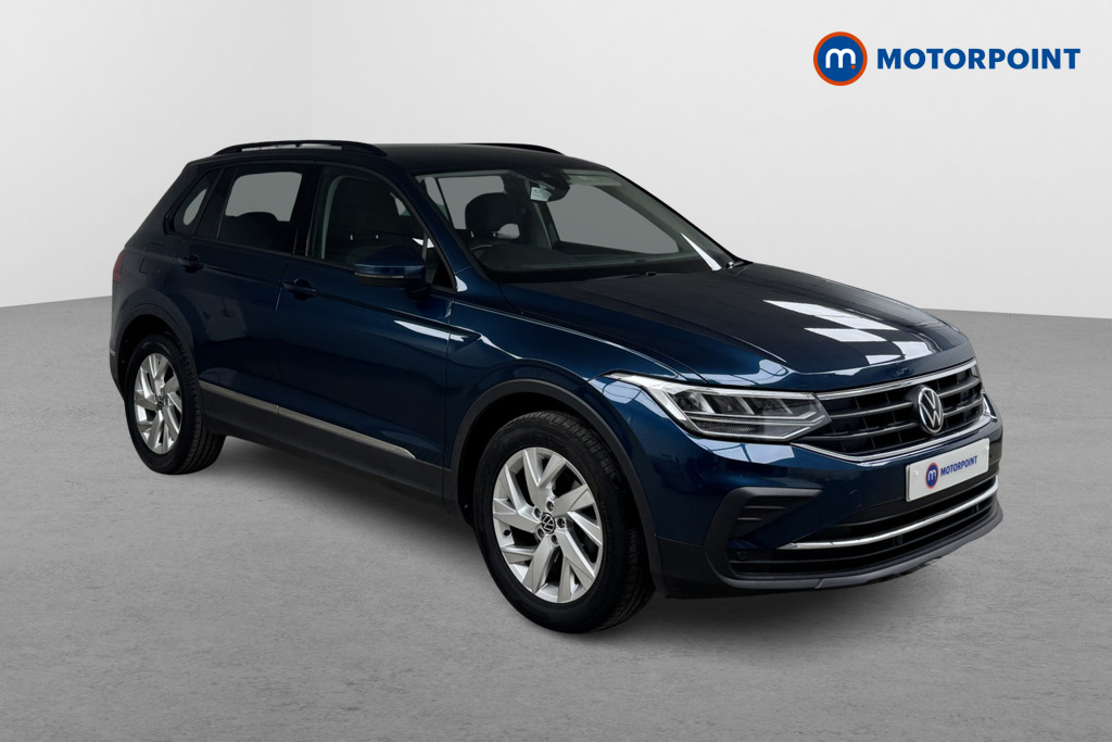 Volkswagen Tiguan Life Automatic Petrol SUV - Stock Number (1558228) - Drivers side front corner