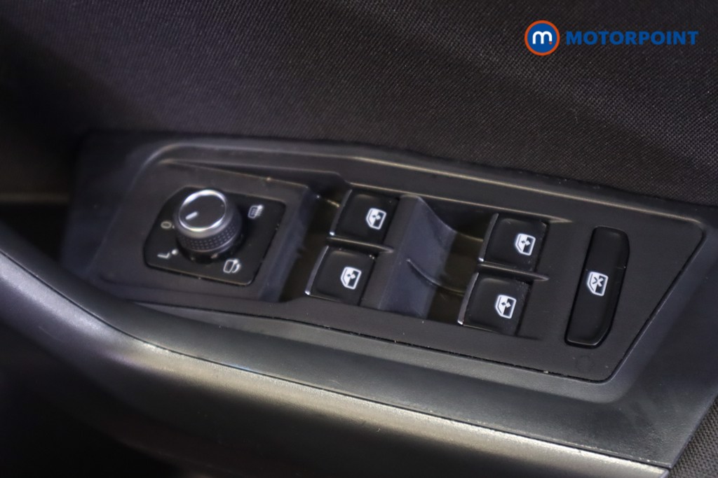 Volkswagen T-Roc Black Edition Automatic Petrol SUV - Stock Number (1558416) - 7th supplementary image