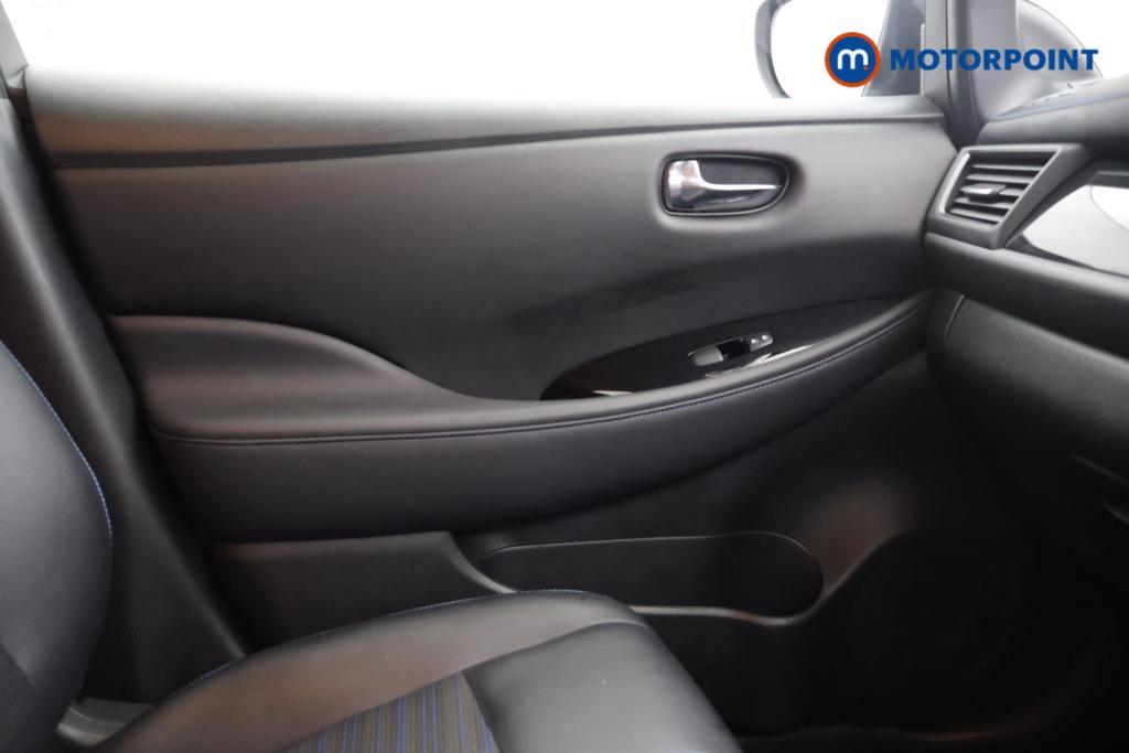 Nissan Leaf N-Connecta Automatic Electric Hatchback - Stock Number (1558440) - 7th supplementary image