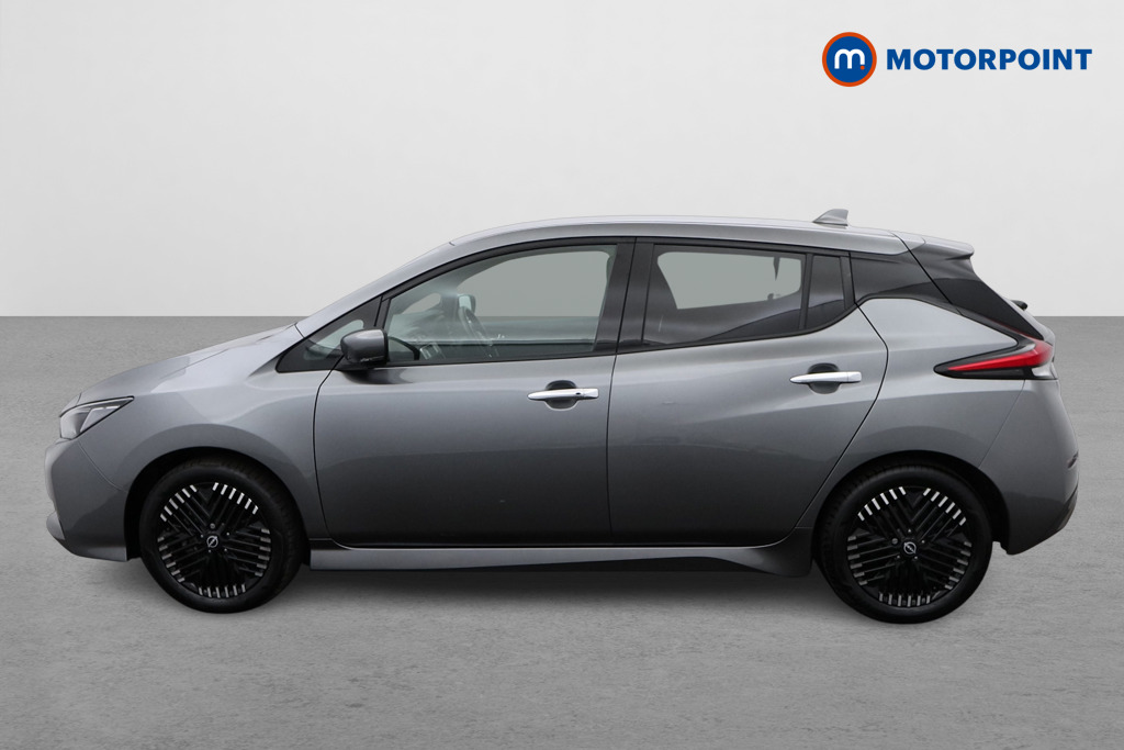 Nissan Leaf N-Connecta Automatic Electric Hatchback - Stock Number (1558440) - Passenger side