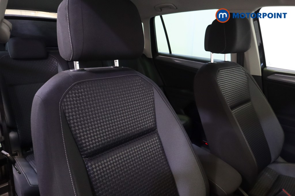 Volkswagen Tiguan Active Manual Petrol SUV - Stock Number (1558555) - 15th supplementary image
