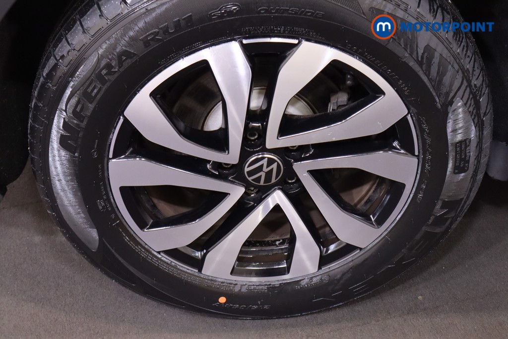 Volkswagen Tiguan Active Manual Petrol SUV - Stock Number (1558555) - 19th supplementary image