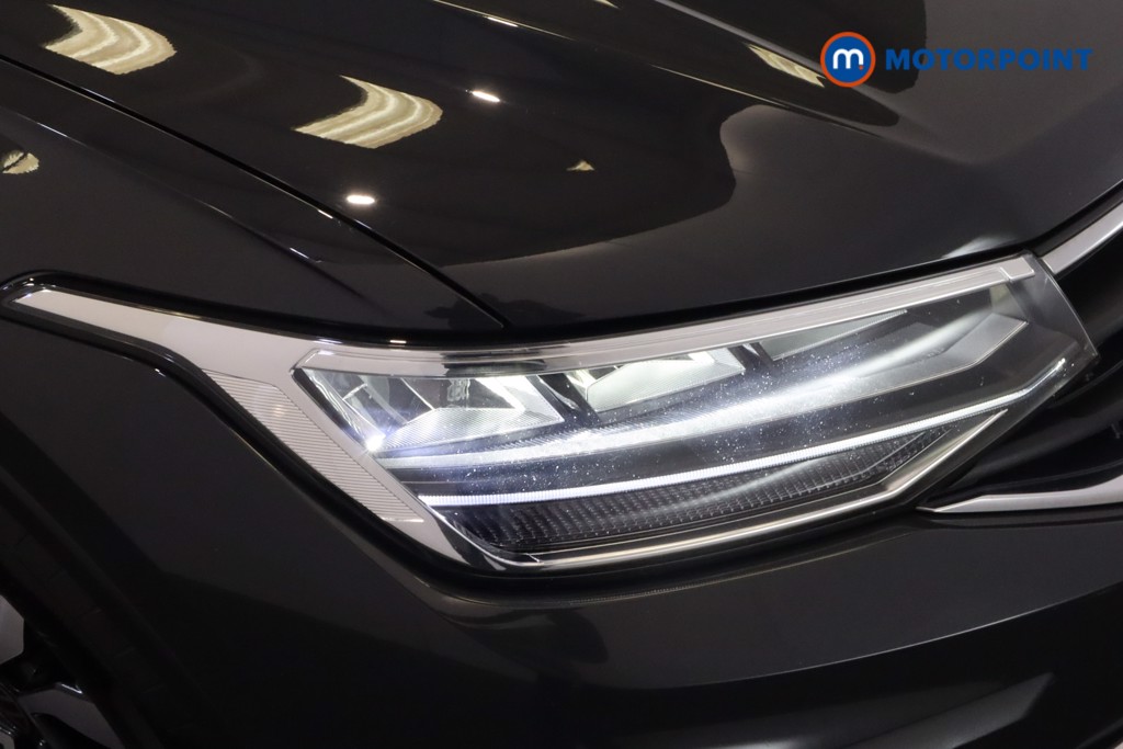 Volkswagen Tiguan Active Manual Petrol SUV - Stock Number (1558555) - 23rd supplementary image