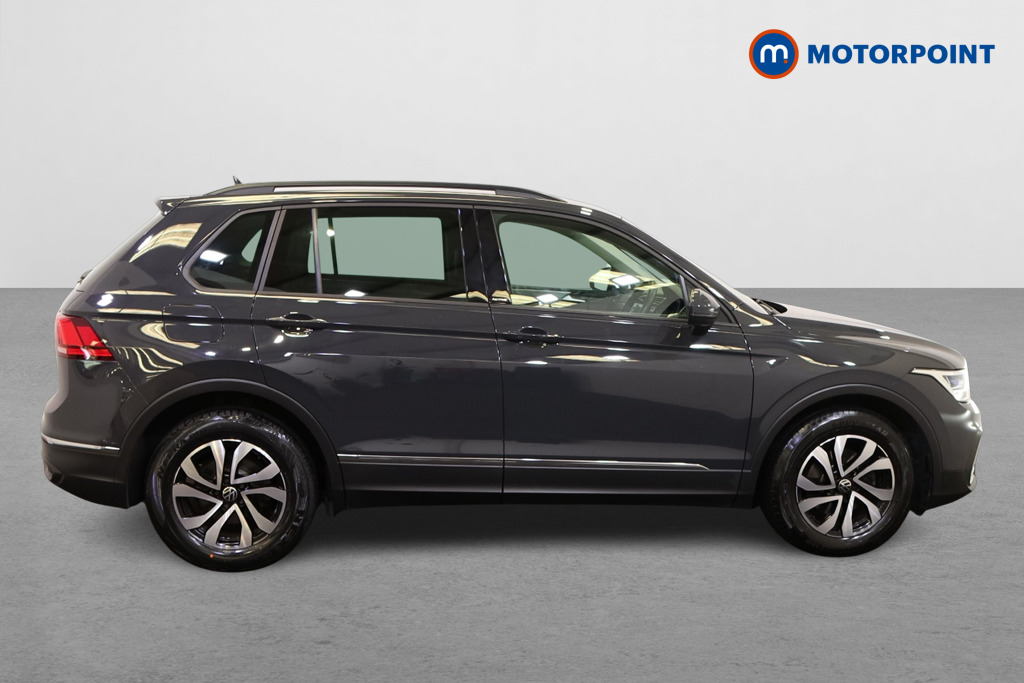 Volkswagen Tiguan Active Manual Petrol SUV - Stock Number (1558555) - Drivers side