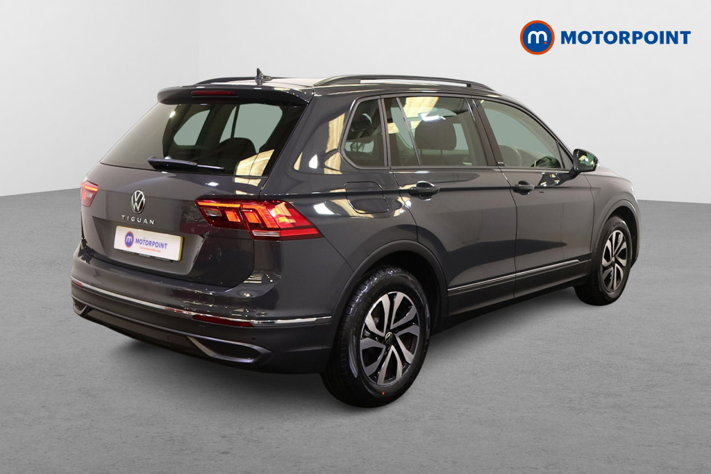 Volkswagen Tiguan Active Manual Petrol SUV - Stock Number (1558555) - Drivers side rear corner