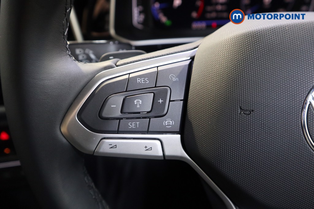 Volkswagen T-Roc R-Line Automatic Petrol SUV - Stock Number (1558687) - 3rd supplementary image