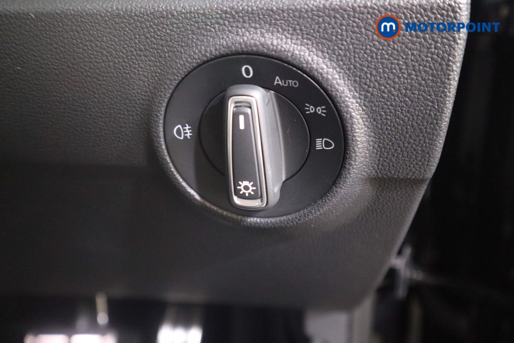 Volkswagen T-Roc R-Line Automatic Petrol SUV - Stock Number (1558687) - 9th supplementary image