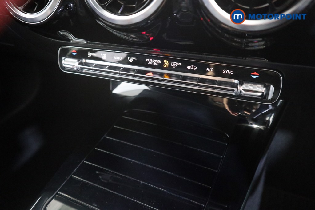 Mercedes-Benz A Class Amg Line Automatic Petrol Hatchback - Stock Number (1558701) - 7th supplementary image