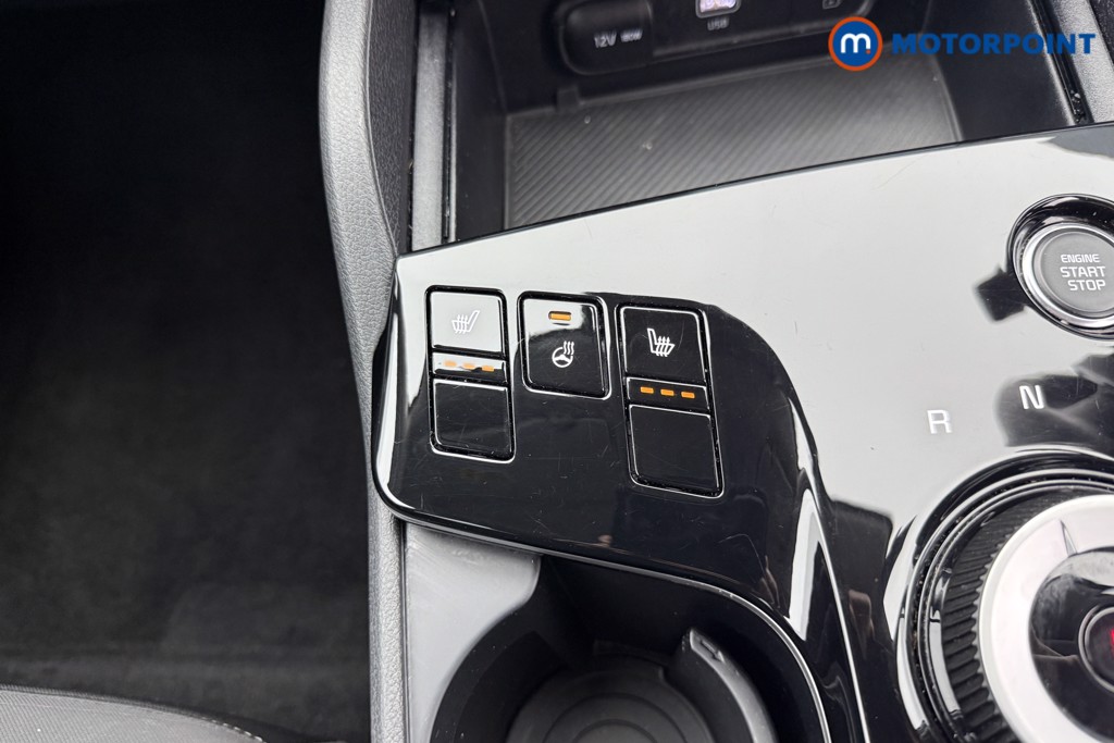 KIA Sportage 3 Automatic Petrol-Electric Hybrid SUV - Stock Number (1558736) - 13th supplementary image