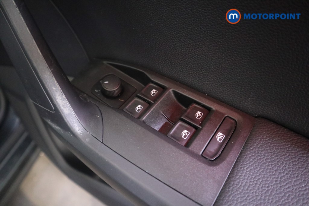 Seat Arona Fr Edition Manual Petrol SUV - Stock Number (1558744) - 10th supplementary image